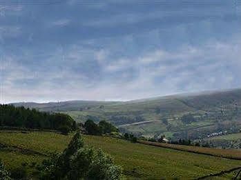 Wellcroft House Hotell Diggle Exteriör bild