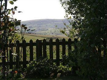 Wellcroft House Hotell Diggle Exteriör bild